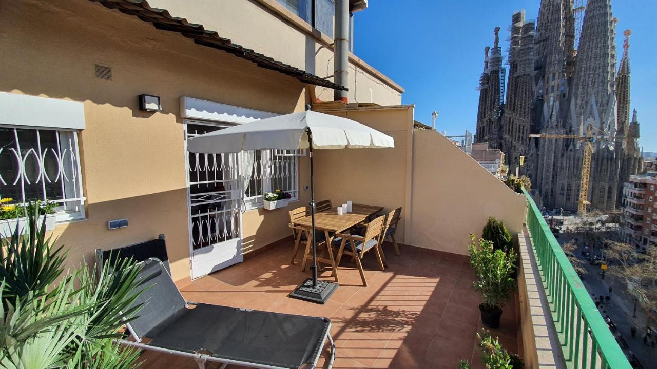 Apartment Opening Doors Sagrada Familia
